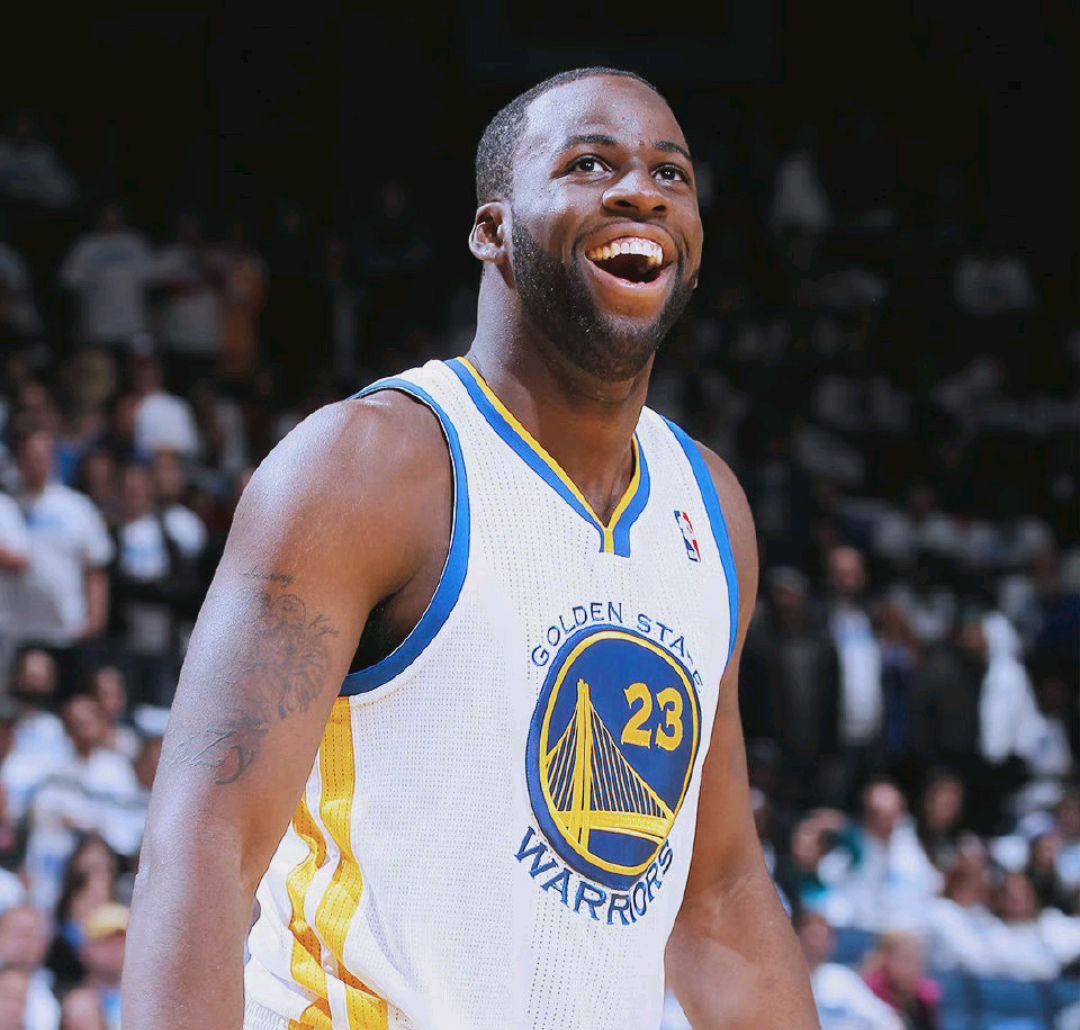 魔术绝杀时刻，球队未来可期点燃赛场，命运悬念迎来胜利！